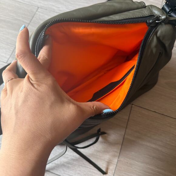 Rag & Bone Large Field Leather Messenger Bag Dark Green Puffer Leather And Nylon - Picture 13 of 16